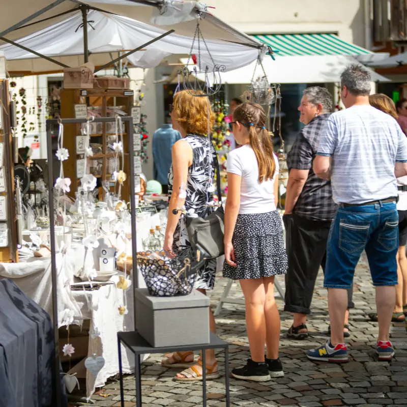 Kultur und Kulinarik am Rosensamstag